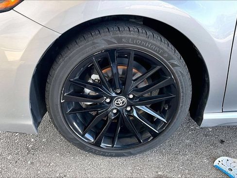 Used 2023 Toyota Camry XSE FWD image 11