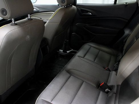 Used 2024 Chevrolet Trax ACTIV w/ Driver Confidence Package FWD image 21