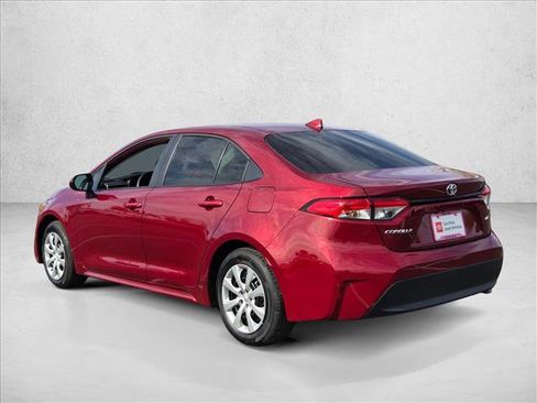 Certified 2025 Toyota Corolla LE image 8