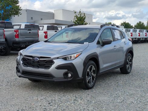 Used 2024 Subaru Crosstrek 2.0i Premium AWD/4WD image 5
