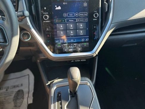 Used 2024 Subaru Crosstrek 2.0i Premium image 10