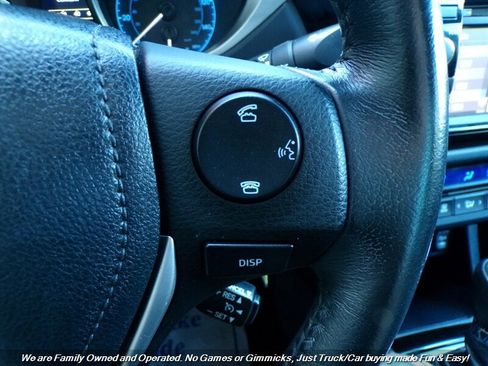 Used 2014 Toyota Corolla S FWD image 35