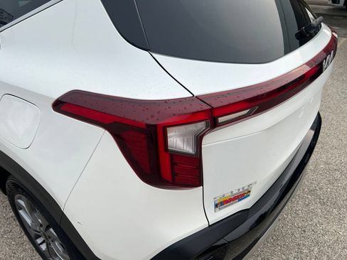 Certified 2024 Kia Seltos S FWD image 35