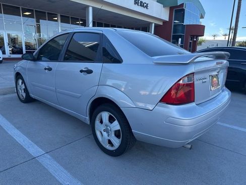 Used 2006 Ford Focus ZX4 Sedan image 7