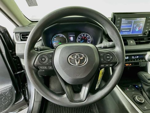Used 2022 Toyota RAV4 LE AWD/4WD image 12