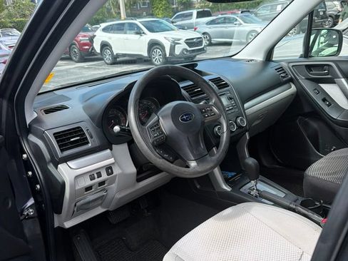 Used 2015 Subaru Forester 2.5i Premium AWD/4WD image 4