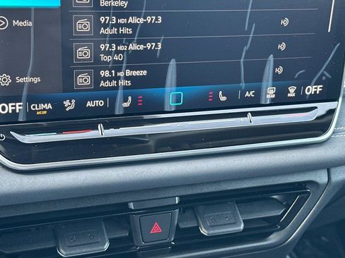 New 2026 Volkswagen Tiguan SE image 19