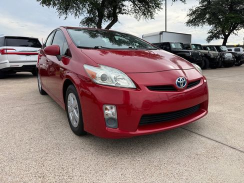 Used 2011 Toyota Prius Three w/ Navigation Pkg FWD image 1