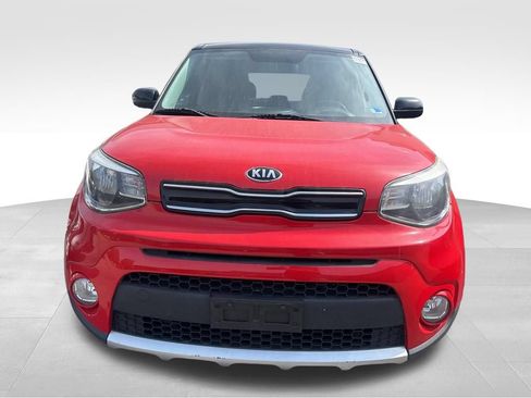 Used 2018 Kia Soul + FWD image 17