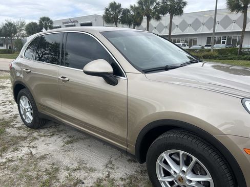 Used 2016 Porsche Cayenne image 14