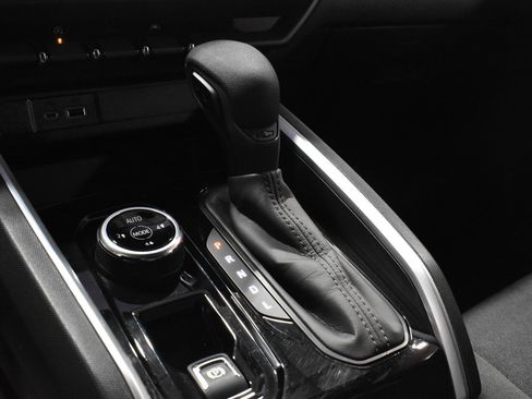 Used 2023 Chevrolet Colorado Trail Boss w/ LPO, Dark Essentials Package image 21