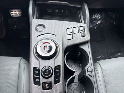 Certified 2024 Kia Sportage X-Line Prestige image 34