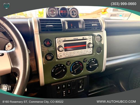 Used 2012 Toyota FJ Cruiser 4WD w/ Upgrade Pkg image 21