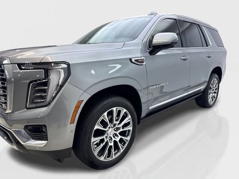 Used 2026 GMC Yukon Denali w/ Denali Reserve Package RWD image 11