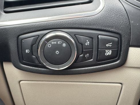 Used 2024 Ford Edge Titanium image 15