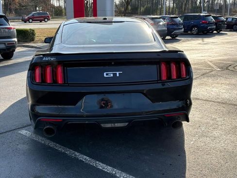 Used 2017 Ford Mustang GT Premium w/ Equipment Group 401A image 4