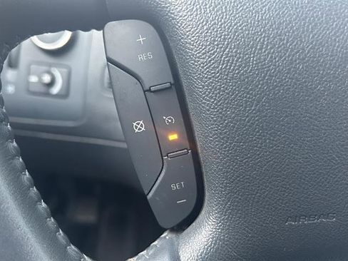 Used 2010 Cadillac DTS Hearse image 14