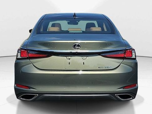 Used 2023 Lexus ES 350 w/ Premium Package FWD image 4