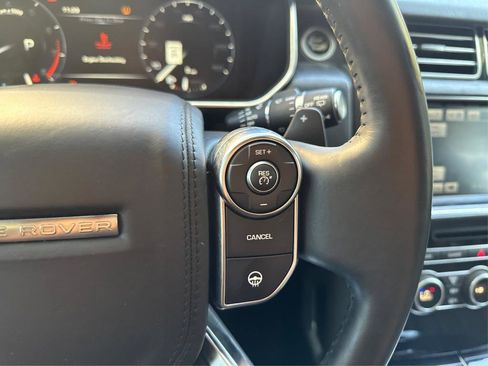 Used 2016 Land Rover Range Rover HSE image 31