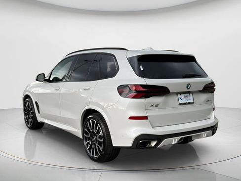 New 2026 BMW X5 xDrive50e w/ M Sport Package AWD/4WD image 7