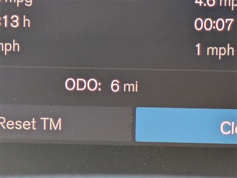 New 2026 Volvo XC40 B5 Plus w/ Protection Package Premier image 40