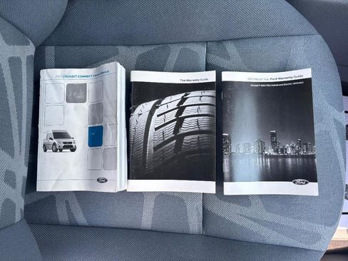 Used 2013 Ford Transit Connect XLT image 32