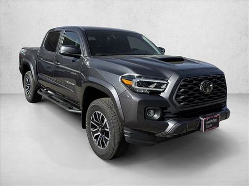 Used 2021 Toyota Tacoma TRD Sport w/ Technology Package AWD/4WD image 3