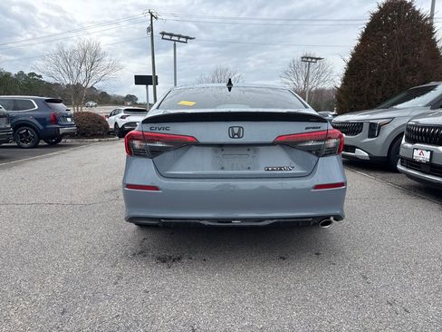 Used 2022 Honda Civic Sport image 4