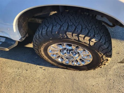 Used 2020 Ford F250 XLT w/ XLT Premium Package image 9