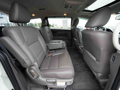 Used 2013 Honda Odyssey Touring image 26