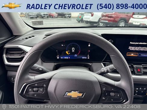 Certified 2025 Chevrolet TrailBlazer LT w/ Driver Confidence Package AWD/4WD image 6