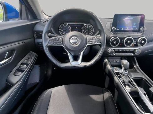 Certified 2025 Nissan Sentra SV FWD image 6