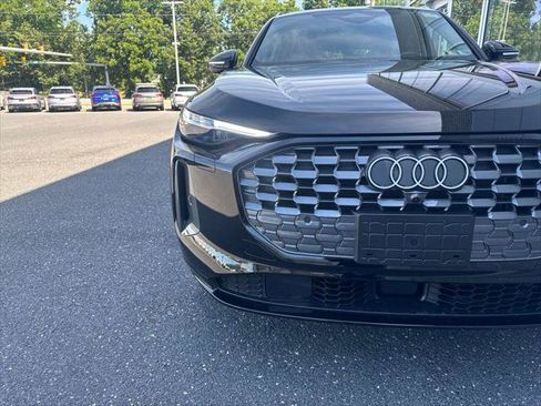 Used 2025 Audi Q5 Premium Plus w/ Premium Plus AWD/4WD image 16
