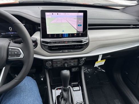 New 2026 Jeep Compass Limited w/ Sun, Sound & Navigation Group image 24