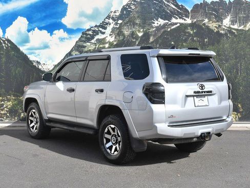 Certified 2022 Toyota 4Runner SR5 Premium image 9