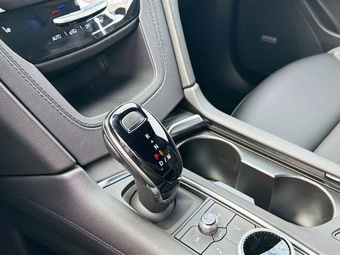 New 2026 Cadillac XT5 Luxury image 16