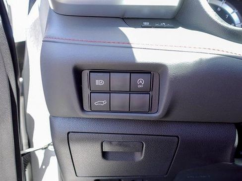 Used 2023 Toyota Highlander XSE AWD/4WD image 14