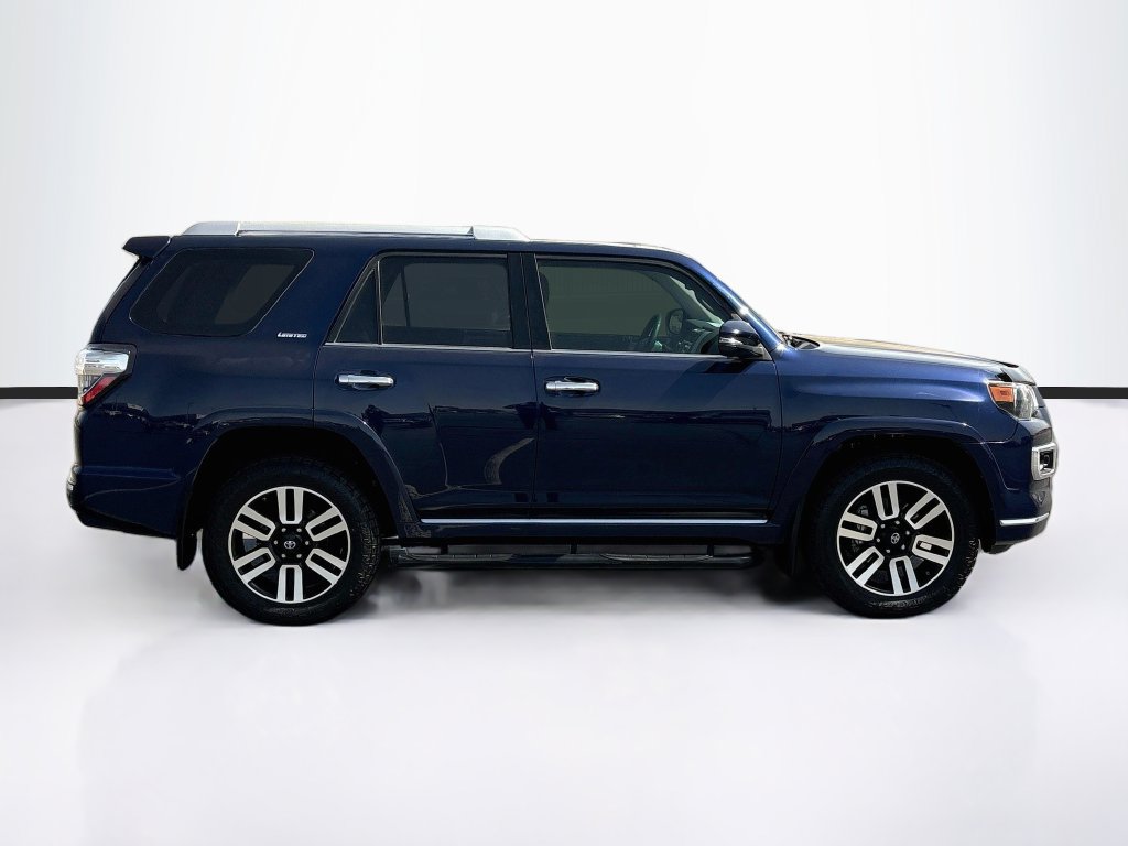 Used 2015 Toyota 4Runner Limited AWD/4WD image 4