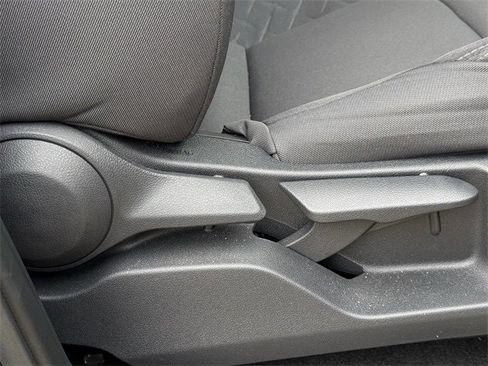 Used 2025 Toyota Tacoma SR image 27