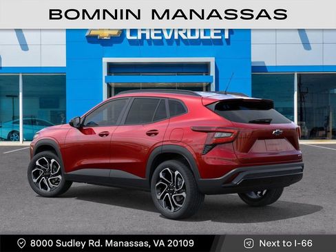 New 2026 Chevrolet Trax RS image 3