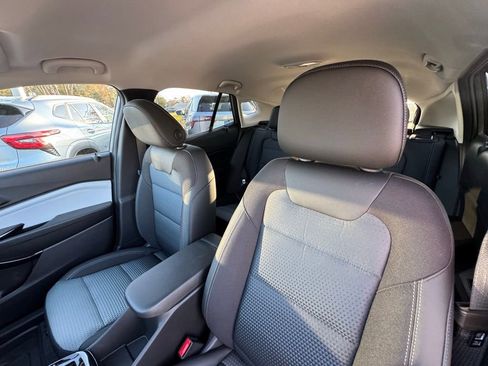 New 2026 Chevrolet Trax LT w/ Driver Confidence Package image 11