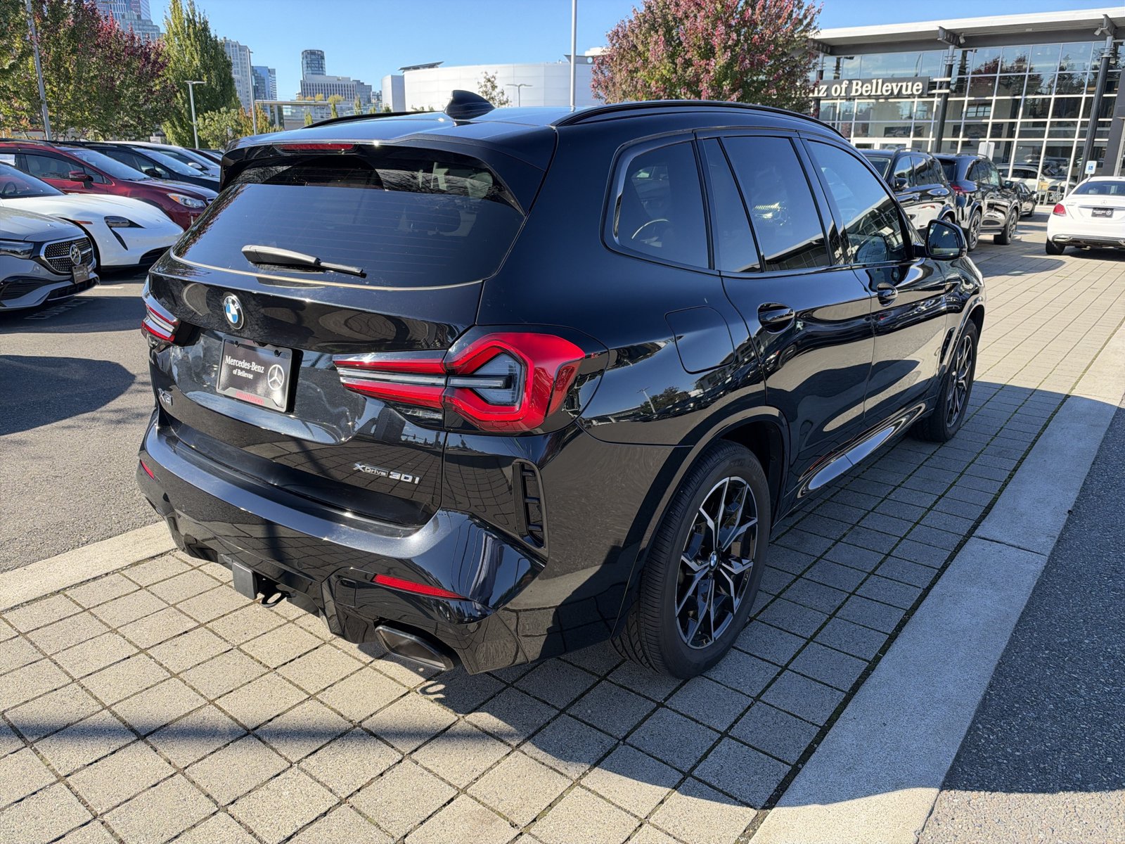 Used 2023 BMW X3 xDrive30i w/ M Sport Package AWD/4WD image 5