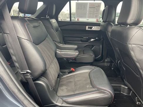 Used 2023 Ford Explorer ST w/ Equipment Group 401A image 24