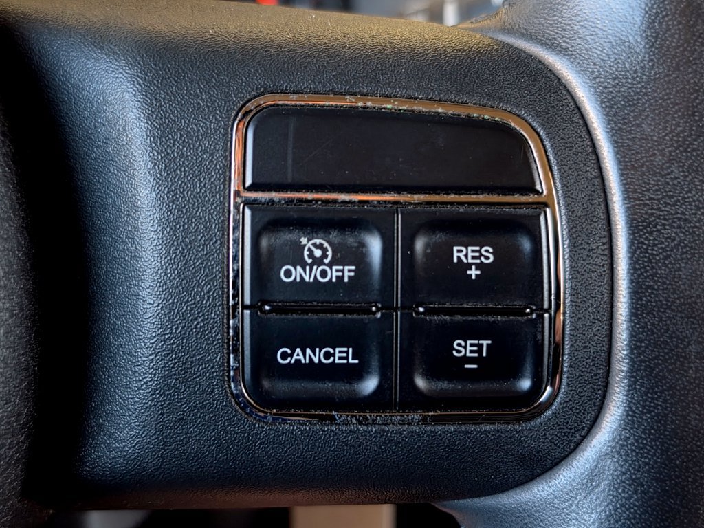 Used 2011 Jeep Compass Latitude w/ Sun/Sound Group AWD/4WD image 16