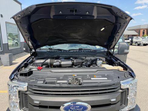 Used 2017 Ford F250 XL w/ Power Equipment Group RWD image 28