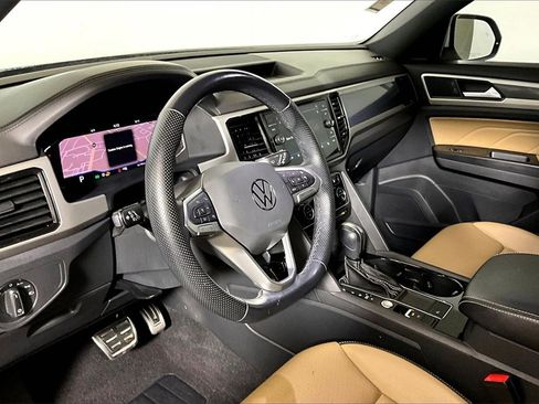 Used 2021 Volkswagen Atlas Cross Sport SEL R-Line image 10