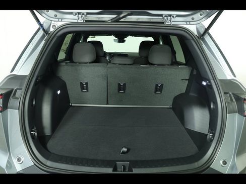 New 2026 Chevrolet Equinox LT w/ Safety and Technology Package AWD/4WD image 12