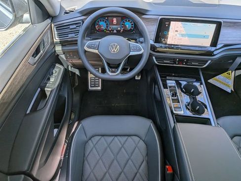New 2026 Volkswagen Atlas SEL Premium R-Line AWD/4WD image 16