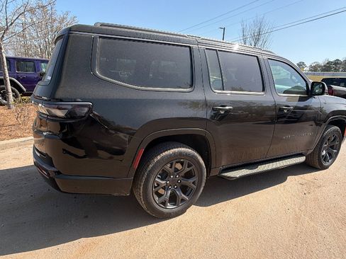 New 2026 Jeep Grand Wagoneer Limited AWD/4WD image 8