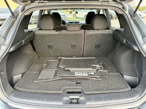 Used 2018 Nissan Rogue Sport SV w/ SV All-Weather Package image 10